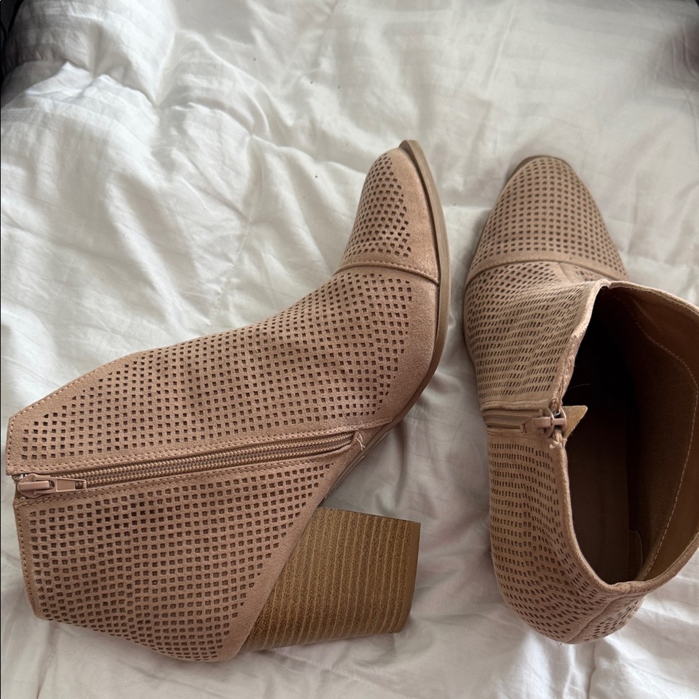 Buckle Perforated Beige Ankle Booties
